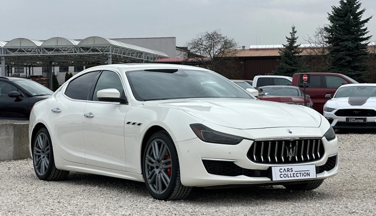 Maserati Ghibli cena 149900 przebieg: 41605, rok produkcji 2018 z Maków Mazowiecki małe 232